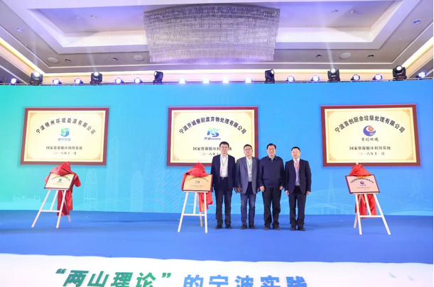 1541728353367515.png blob.png